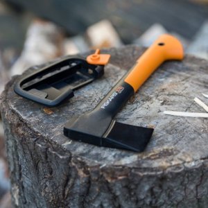 Топор Fiskars универсальный XS X7 X-series™