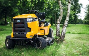 Садовый трактор Cub Cadet XT2 PR106IE