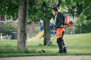 Триммер аккумуляторный Husqvarna 536LiLX без АКБ и ЗУ