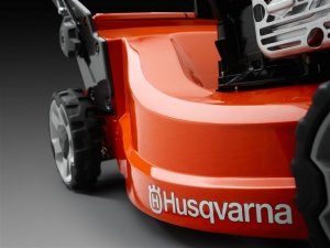 Газонокосилка бензиновая Husqvarna LC 247 SP